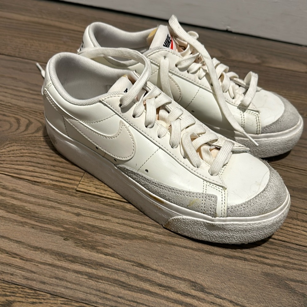 Nike Blazer Low Platform